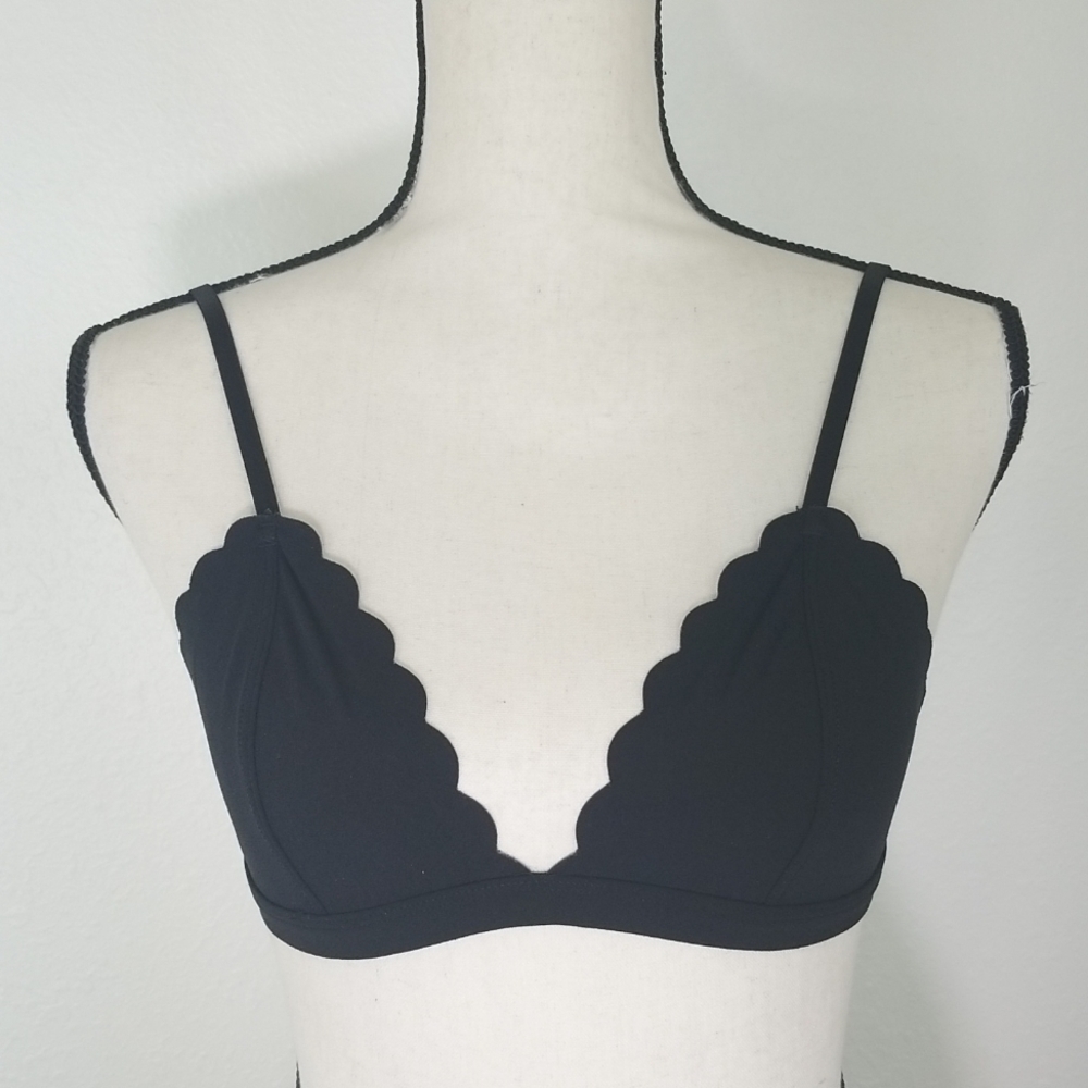 VICTORIA'S SECRET Black Bralette, size Small